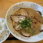 ラーメン楽 - 