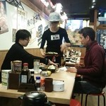 Kuroda - 20131214　結構綺麗な店員さんです。