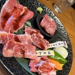 焼肉料理屋 南山 - 