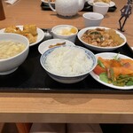 群愛飯店 - 