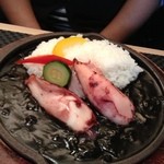 カスケイド ダイニング - 北陸カレー物語とカスケードダイニング西口シェフとのコラボカレー第26弾「焼きイカスミカレー」