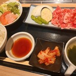 Hitori Yakiniku Ichi - 黒毛和牛切り落とし定食