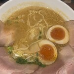 ラーメンステーション - 少し食べてから気づいて写真撮りまして