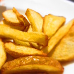 サントゥーダイナー - 乱切りポテトのフライ