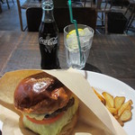 サントゥーダイナー - チーズバーガーランチ/1,300円