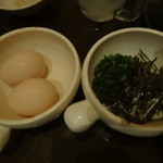 ぼうの - 締めのラーメン用の生卵と刻み葱