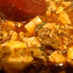 麺や 菜 - 豆腐は小さめで、挽肉は若干大きめです。
      なので、肉々しく感じます。
      
      しばらく通おうかな。
      このお店。