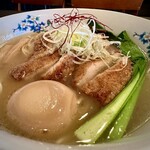 豚骨清湯・自家製麺 かつら - 