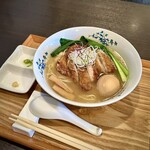 豚骨清湯・自家製麺 かつら - 