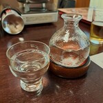 氷雪の門 - この料理内容なら日本酒だろう。地元・札幌の蔵「雪ふるる」からだ。