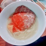 赤坂 らいもん - 冷麺におかわりのしんしん、キムチを。
