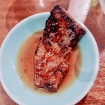 赤坂 らいもん - 塩とは全く違う味わいのタレハラミ。