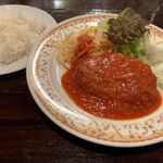 Pinocchio - ハンバーグのイタリアトマト煮込み　900円（税込）