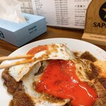 大衆食堂スタンド そのだ - チャーシューエッグス黄身をぶっ壊す！