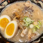 鹿児島ラーメン 豚とろ - 