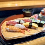 しほう田 - にぎり鮨ランチ … ¥1,300円（税込）