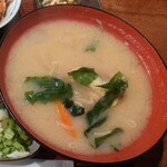 Gyuunitaki To Obanzai Chiiyan - 味噌汁