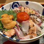 しんのすけ - 塩海鮮丼(大)
      うに_丼ぶりトッピング