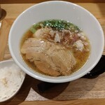 鶏と鮪節 麺屋勝時 - 