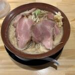 豚と野菜らーめん ベジ太郎 - 料理写真:味噌ラーメン大盛　野菜マシ　ニンニクマシ　900円