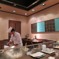 日本料理 「源氏」 ヒルトン名古屋 - 天ぷらカウンターです☆