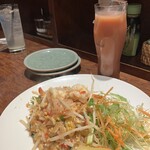 タイ東北料理 イサーン・キッチン - 