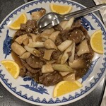 神戸元町別舘牡丹園 - エリンギと牛肉の自家製オイスターソース炒め 