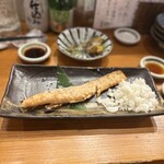 マグロと炉端 成る - 鮭ハラス焼き