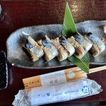 Oshokujidokoro Tawaraya - トロ鯖と寝かせ玄米の押し寿司　970円