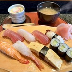 しほう田 - にぎり寿司ランチ…1100円(税込)※2024年より1300円