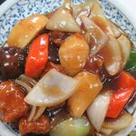 三喜食堂 - 大振りカットの　このニンジンが　芯まで柔らかく甘い