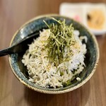 鎌倉食堂 - 生しらすと釜揚げしらす