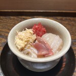 肉割烹 上 - ホッキ貝、白エビ、毛蟹、お肉のミニ丼