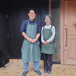 RAVI - 山下シェフ夫婦を記念撮影