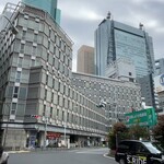 カリカル - 新橋駅前ビル。昭和の名ビルのひとつ。