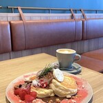 ALL DAY CAFE & DINING The Blue Bell - 