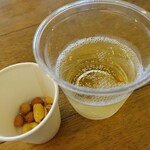 웰컴 라운지 레인보우 - 카바와 견과류