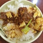 晴々飯店 - プレミアム麻婆豆腐麺をオン・ザ・ライス！