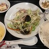 海鮮餃子 帆船 - 料理写真:野菜と豚肉の塩炒めランチ