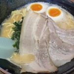 横浜家系ラーメン 吟家 - 