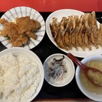 ぎょうざのじんべえ - 餃子W定食 ¥1,000