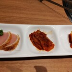 やきにく 橋村 - 前菜２種と鳥刺し