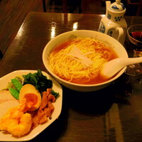 味の中華 羽衣 銀座本店 - ラーメンは具が別添え