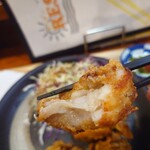 キッチン REST - 唐揚げはとってもジューシーでござる