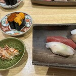 Sushi To Sakana Kobayashi - 軍艦巻きと海老の頭焼き
