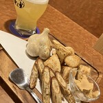 Gyaresu No Ajito - 地元野菜のフリット。冬なので根菜ばっかり笑