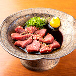 焼肉大衆酒場 真 肉焼屋 - 