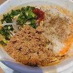 らーめん 沖縄鶏白湯 鶏神 - 料理写真: