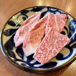 焼肉大衆酒場 真 肉焼屋 - 