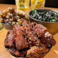 ホルモン焼肉 富や 栄店 - 